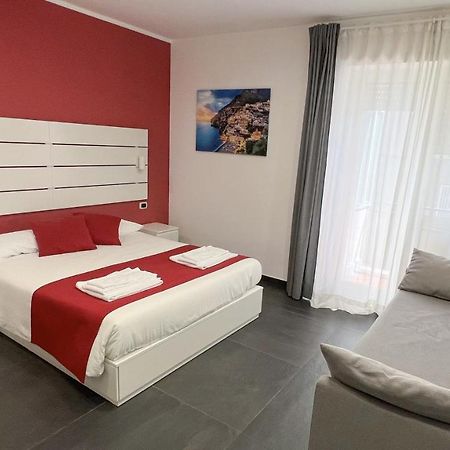 Soave Rooms Неаполь Экстерьер фото