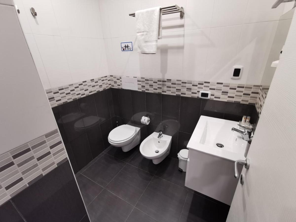 Soave Rooms Неаполь Экстерьер фото