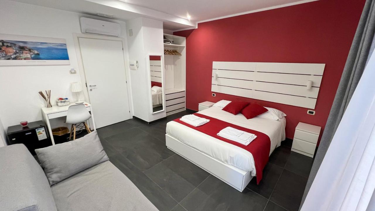 Soave Rooms Неаполь Экстерьер фото