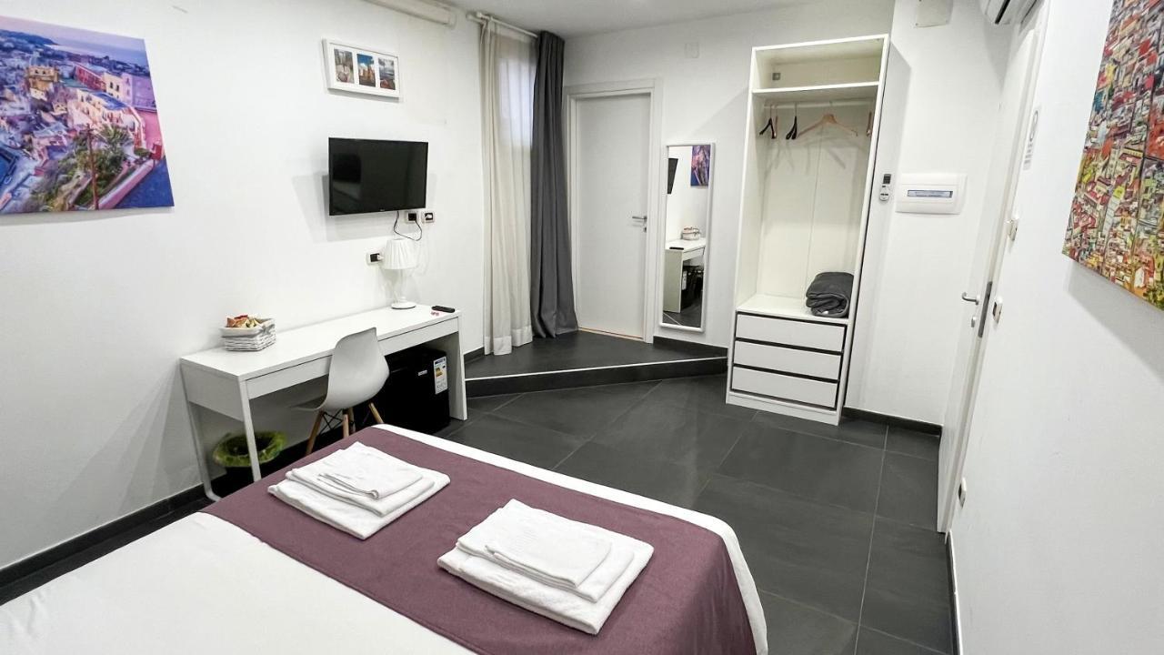 Soave Rooms Неаполь Экстерьер фото