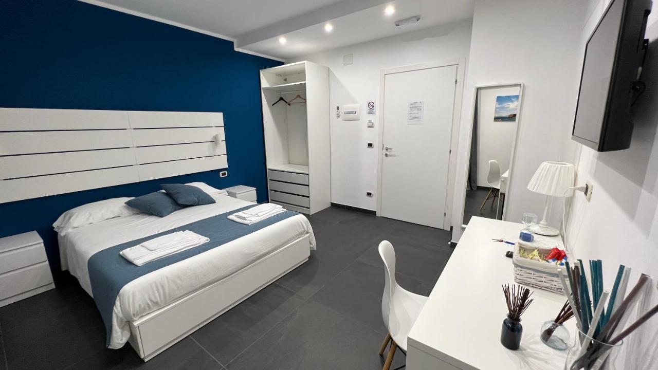 Soave Rooms Неаполь Экстерьер фото