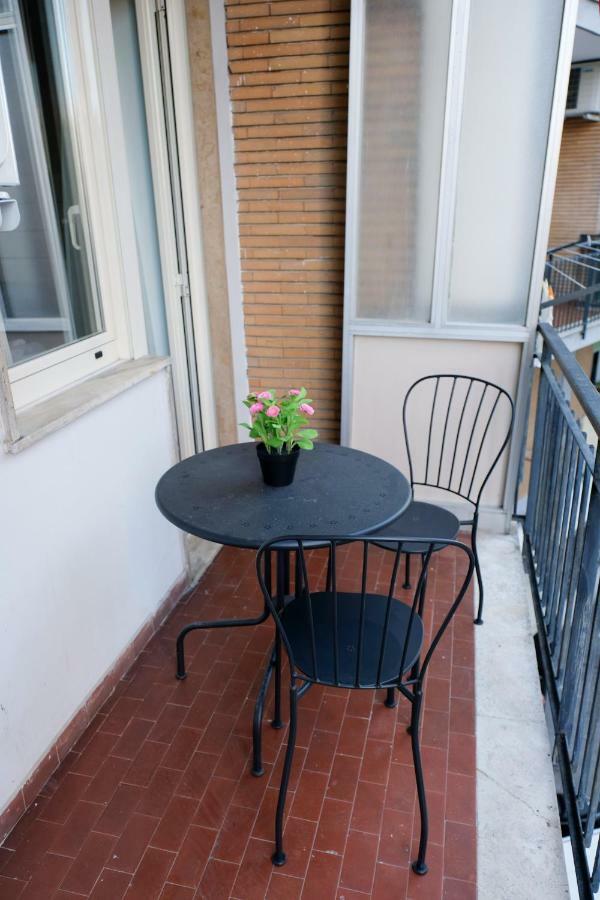 Soave Rooms Неаполь Экстерьер фото